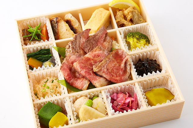 高級黒毛和牛 松阪牛ロースト&ヘルシーな赤身希少部イチボステーキ弁当