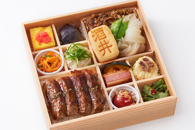 サーロインステーキと牛すき焼き御膳
