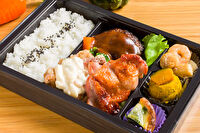 カフェレストラン フルール-【常陸牛まごころハンバーグ】ローストチキン&チキン南蛮