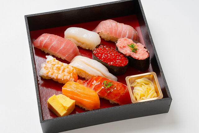 伝統江戸前赤酢寿司 築地魚蔵(埼玉店)-【熨斗対応可】まぐろたっぷり握り