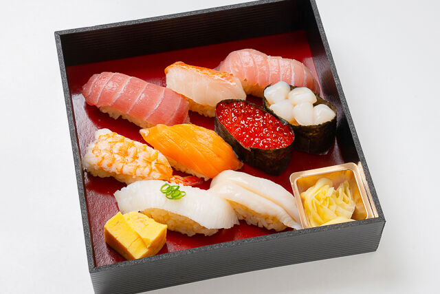 伝統江戸前赤酢寿司 築地魚蔵(埼玉店)-【熨斗対応可】にこやか握り