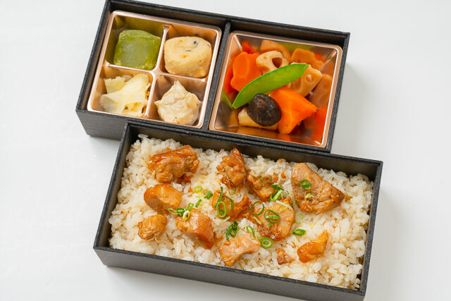 彩菜弁当 虎龍(埼玉店)-福岡名産【かしわ飯】2段重弁当