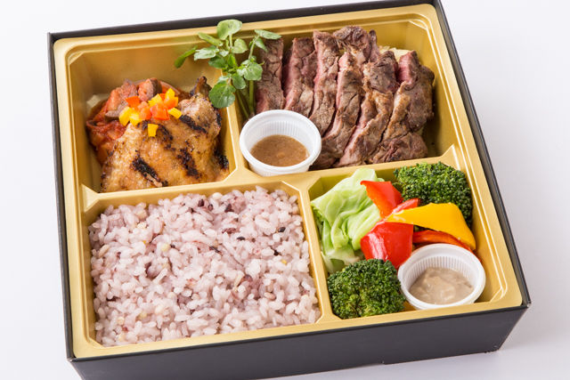 厳選牛サーロインとキノコと根菜のラタトゥイユ弁当