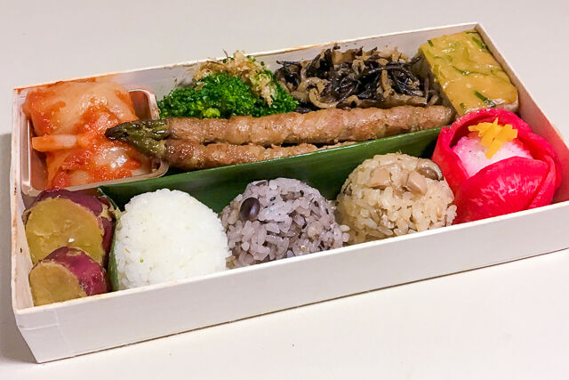 【季節限定】アスパラの豚バラ巻き生姜焼き・4種ごはん弁当