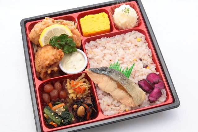 将軍弁当 ~鶏南蛮と焼き鮭~