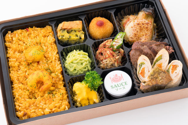シェ・ヤマライのフレンチBENTO〜特選三種の肉料理コンボ(パエリアご飯)〜