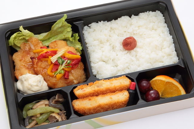 チキン南蛮幕の内弁当