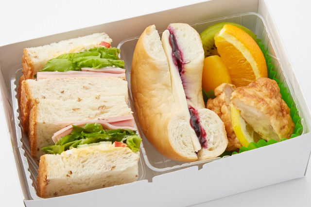 セレクトサンド ベジタブル&ブルーベリーBOX