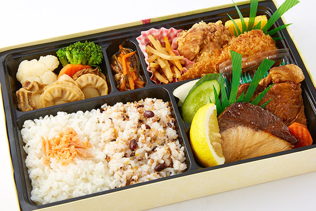 二色ご飯と北海全部盛り弁当