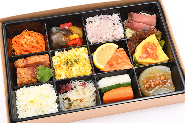 彩り12枡BOX~ローストビーフと自家製ハンバーグ~
