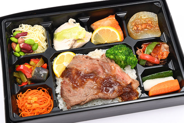 ミルフィーユステーキと彩り8枡BOX