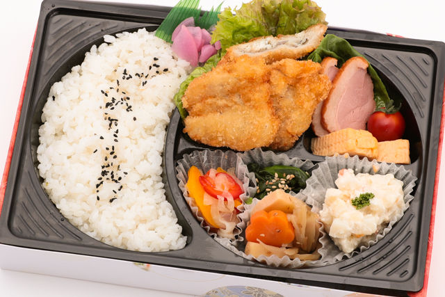 ヒレカツ&白身フライ弁当