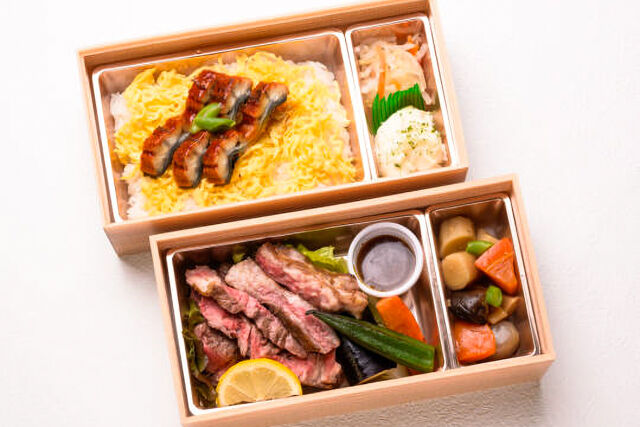 ローストビーフとうなぎ重2段弁当