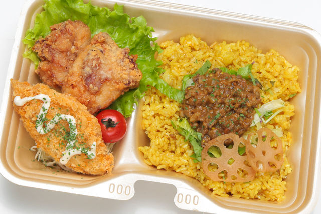 キーマカレー& 白身魚フライ&唐揚げ
