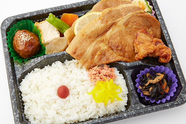 定番の生姜焼き弁当