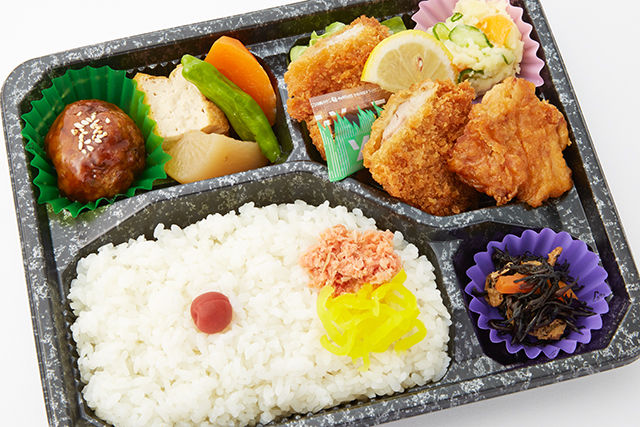 よくばりひれかつ唐揚弁当