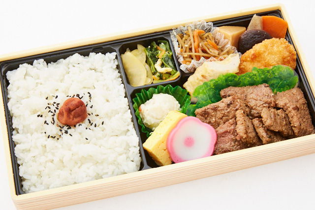 カットステーキ幕の内弁当