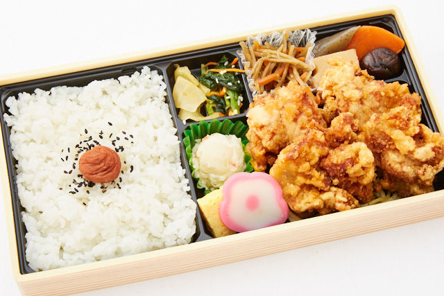 唐揚げ4個入り幕の内弁当