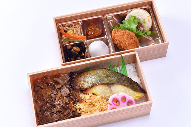 目鯛の西京焼きと和牛しぐれ煮弁当