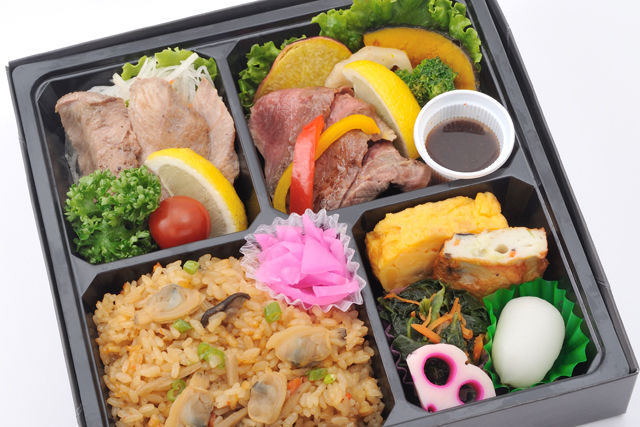 牛ステーキと牛タン炙り御膳