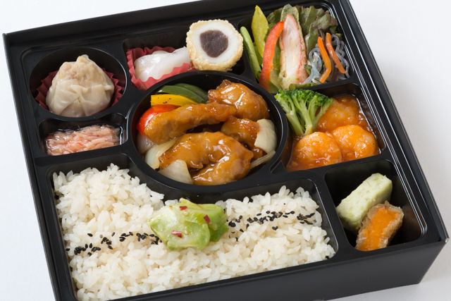 三元豚酢豚&エビチリ弁当
