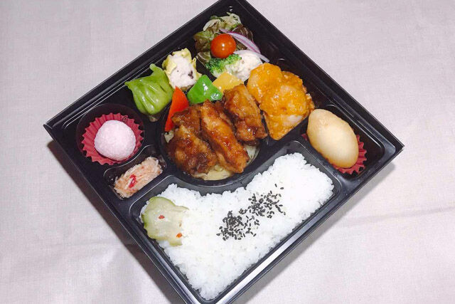 黒酢あんかけ唐揚げ&エビチリ弁当