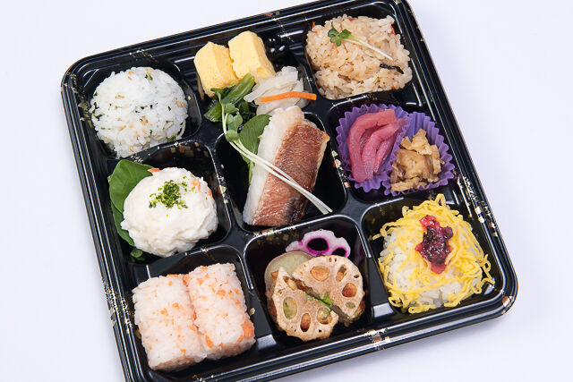 九彩色弁当 BiBi~美々~