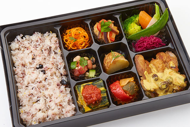 チキンのロティ カレークリームソース弁当