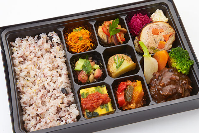 【お茶なし】ハンバーグ&チキンガランティーヌ弁当