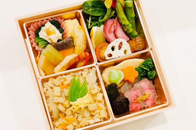 春の花御膳~筍炊き込みご飯とローストビーフ