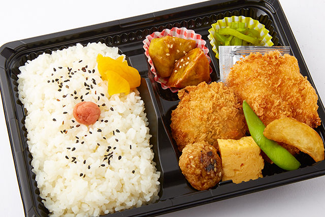 大葉アジフライと大山鶏カツ弁当