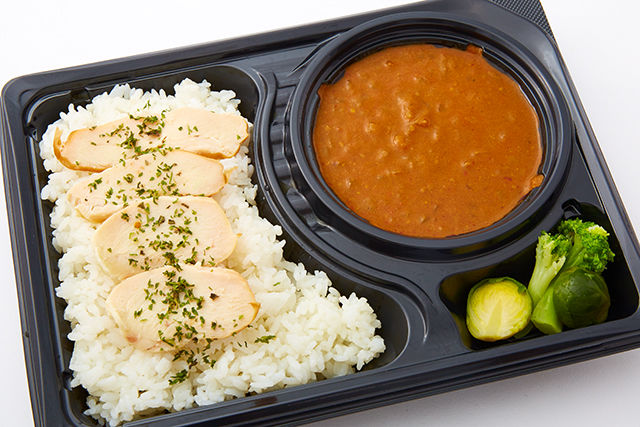 20種類のスパイスと塩麹のトマトカレー&スモークチキン