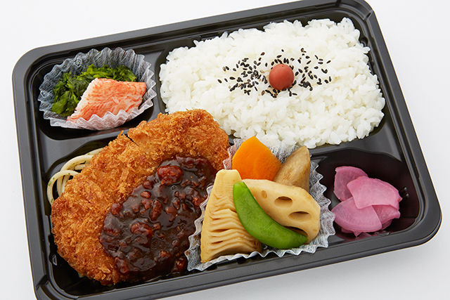 肉味噌カツ弁当(名物甘辛煮物入)