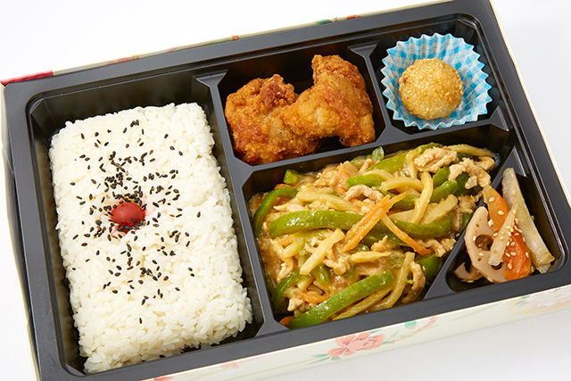 チンジャオロース弁当