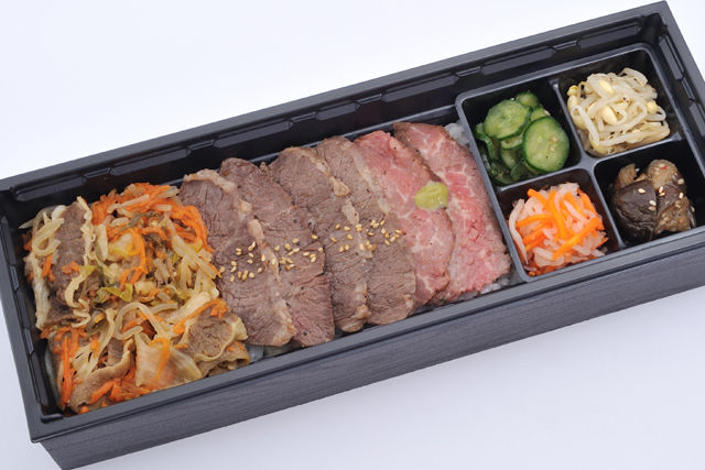 牛・野菜すき煮と牛焼肉重(3種)