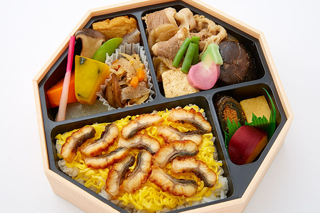 懐石弁当(牛すき焼きと鰻ご飯)
