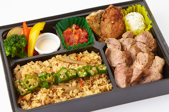 霧降高原豚の肩ロースステーキグリルと肉飯弁当