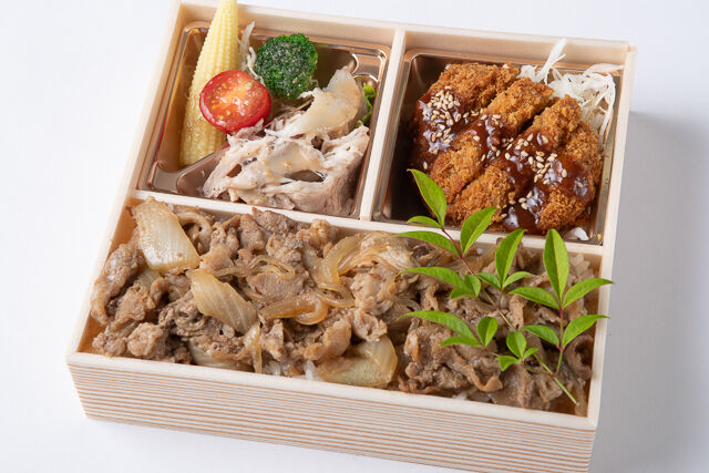 厳選ロースかつ&すき焼き重御膳