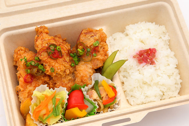 なまらやばい油淋鶏弁当