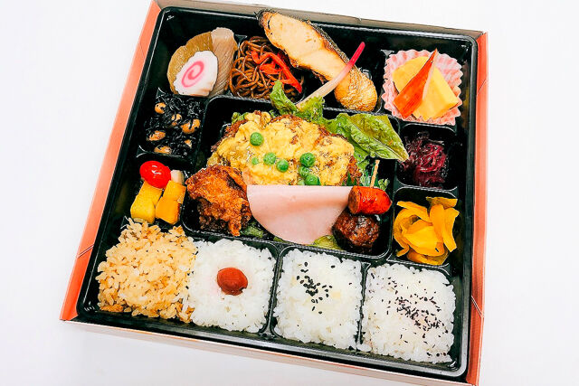カツ煮盛り合わせ弁当