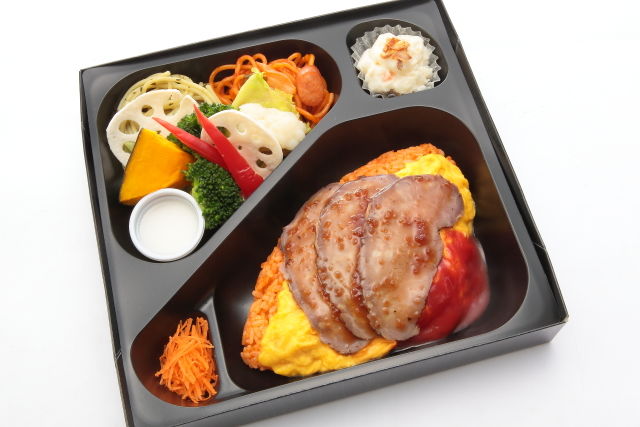 ローストビーフとオムライスBOX ~ケチャップソース~