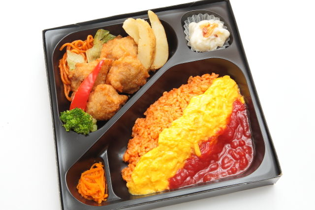 鶏の唐揚げとオムライスBOX ~ケチャップソース~