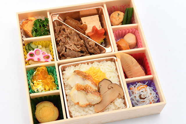 松茸添え鯛だしご飯~黒毛和牛のすき焼き~