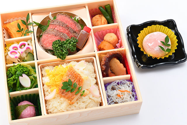 【春限定】~零れ桜~鯛だしご飯とローストビーフのお花見弁当 春の和デザート付き