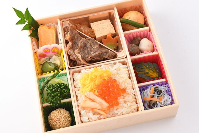 【冬限定】かに・いくら御膳~黒毛和牛すき焼き~