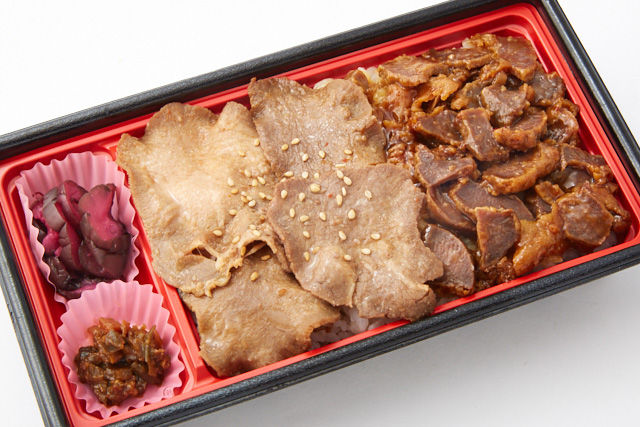 旨辛どぶ漬から揚げの牛たんスタミナ弁当