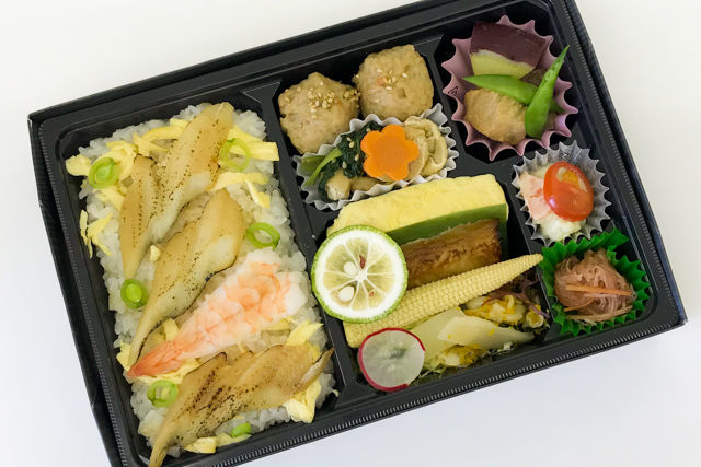 六金特製:和彩~穴子飯弁当~