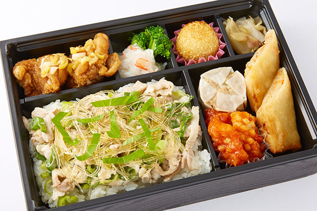 特製ふかひれ飯と油淋鶏