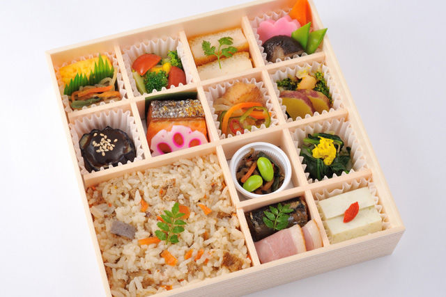 彩食亭