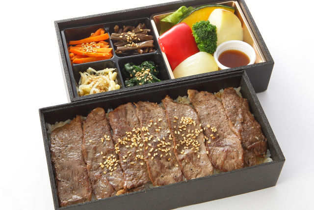 希少部位 三ケ日牛イチボ二段重